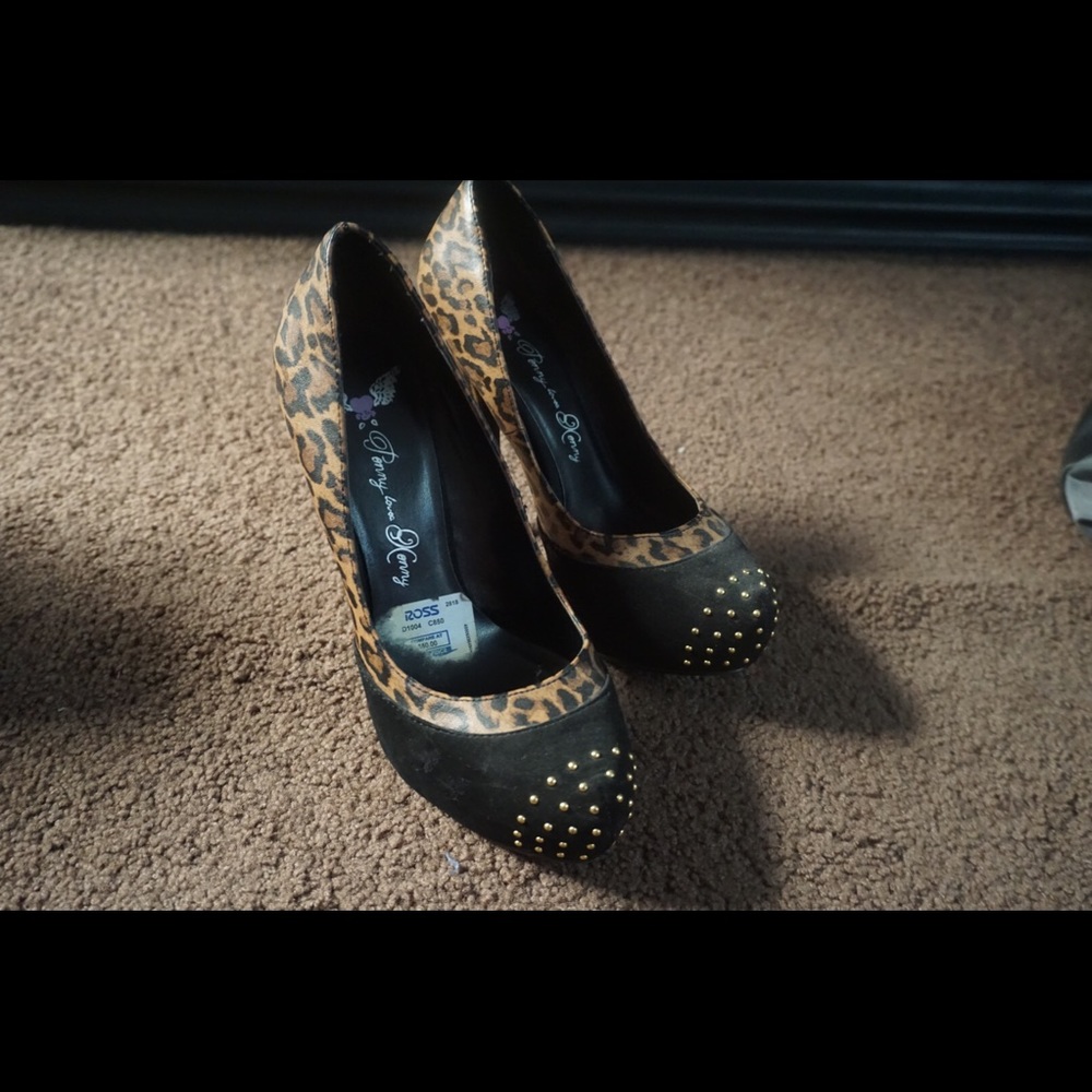 Cheetah print heel